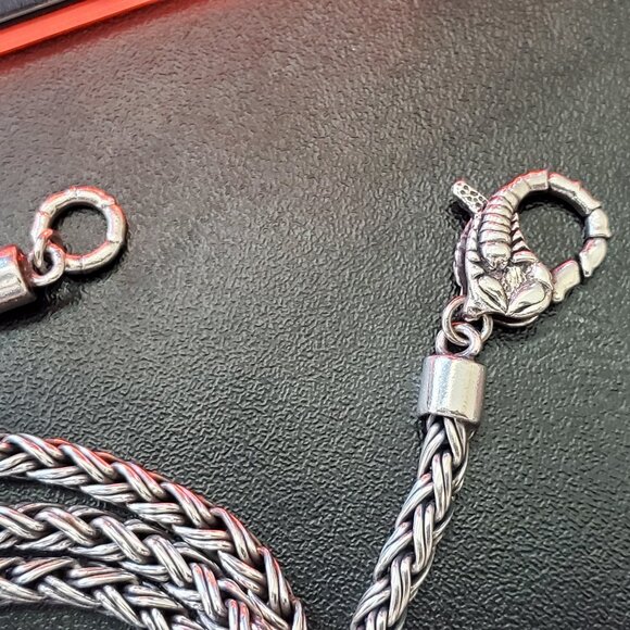 Clocks and Colours 925 silver Scorpion x Woven Chain - Picture 2 of 3
